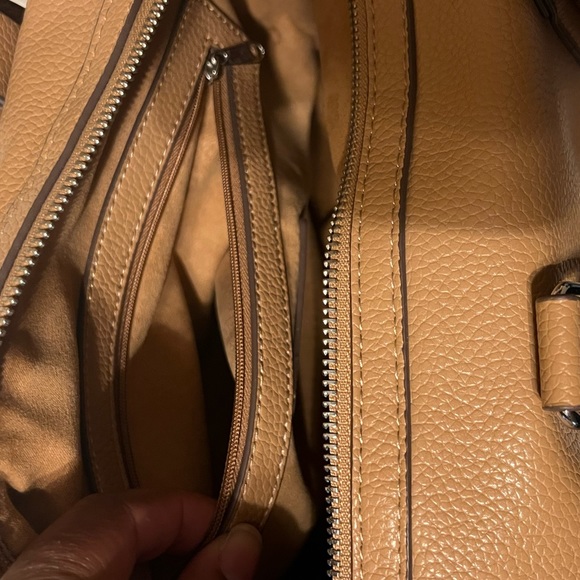 Steve Madden barrel bag - Picture 5 of 9